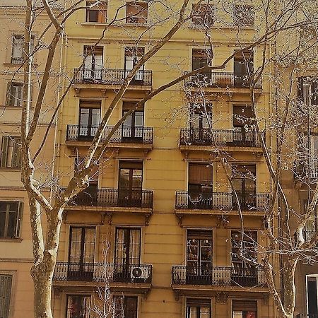 Stopbarcelona Universidad Apartments Exterior photo